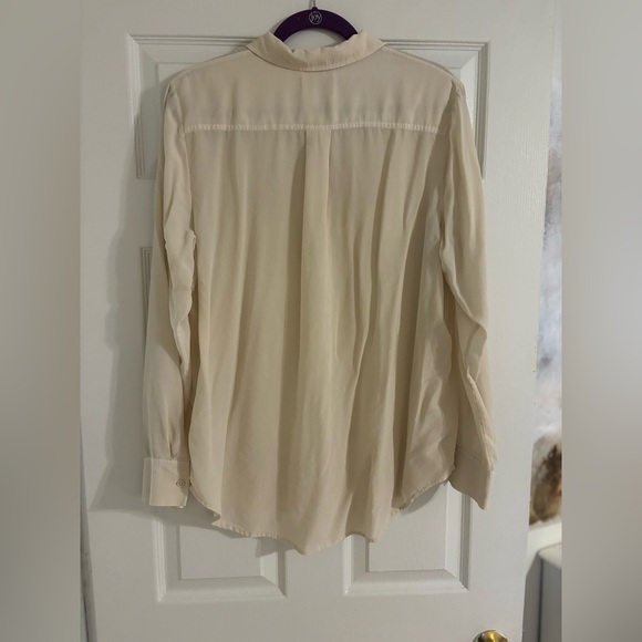 Everlane Off White Washable Clean Silk Relaxed Shirt - Picture 2 of 8
